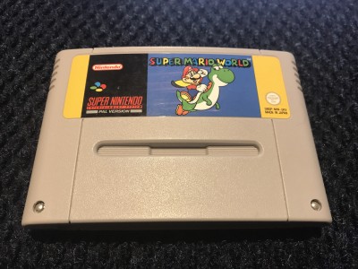 Super Nintendo SNES Super Mario World game 