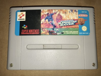 Super nintendo snes game - International superstar soccer - PAL Cart only