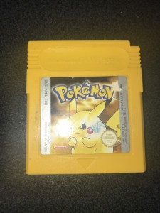 Original nintendo gameboy game - pokemon yellow